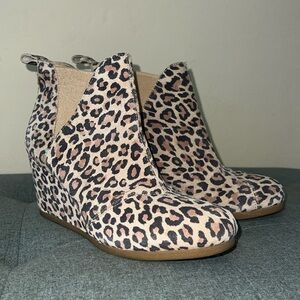 Toms Women’s Leopard Print Wedge Bootie
